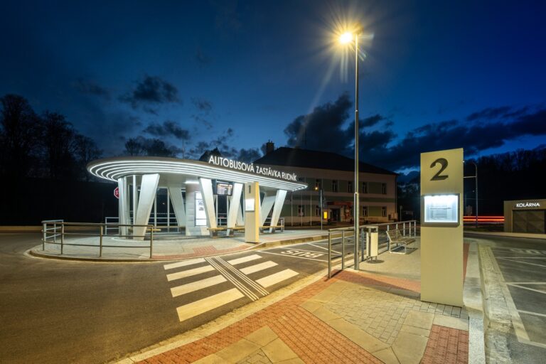 Autobusova Zastavka Rudnik 001 768x512