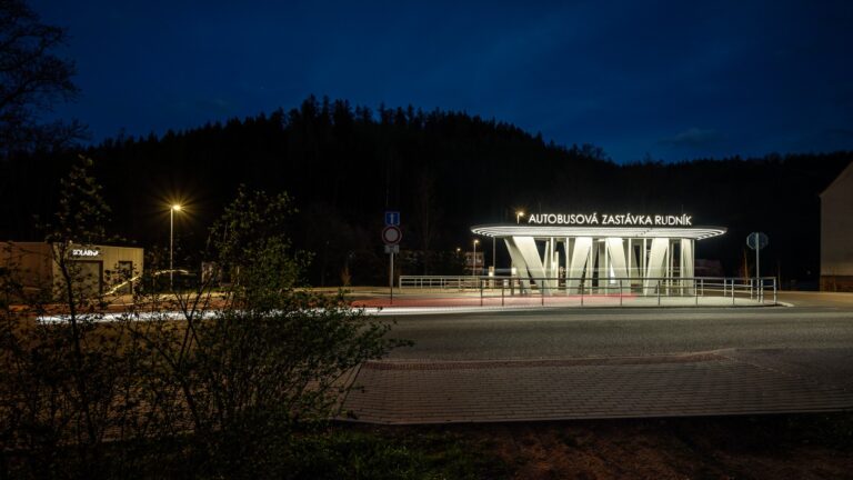 Autobusova Zastavka Rudnik 005 768x432