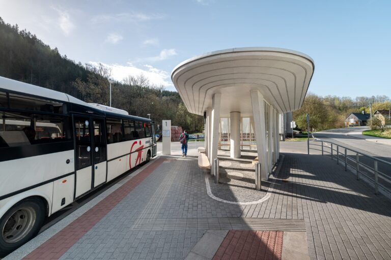 Autobusova Zastavka Rudnik 017 768x512