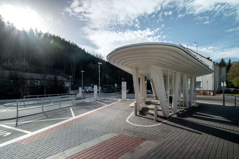 Autobusova Zastavka Rudnik 018 768x512